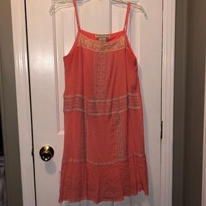 Flying Tomato spaghetti straps adjustable, fully lined.